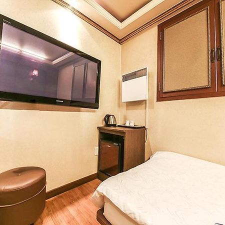 Coups Hotel Seul Esterno foto