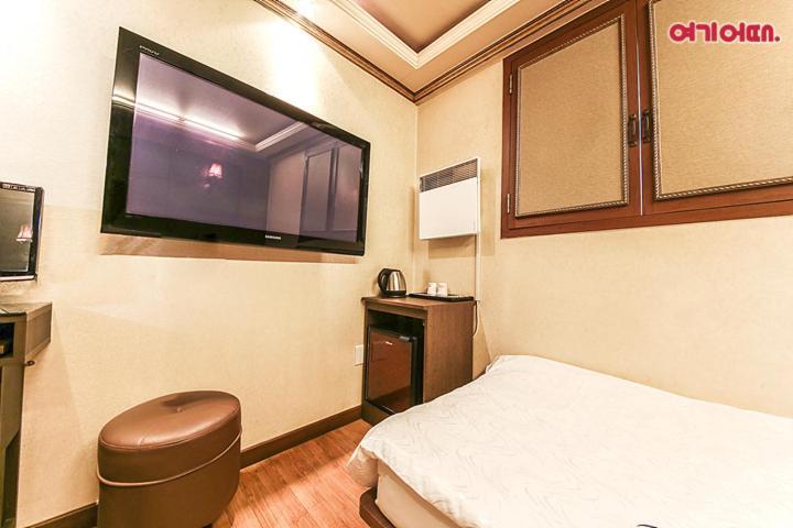 Coups Hotel Seul Esterno foto
