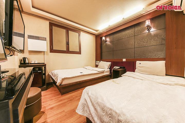 Coups Hotel Seul Esterno foto