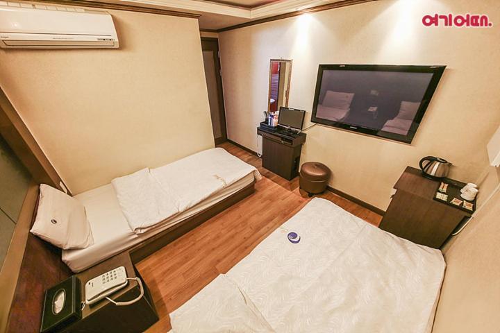 Coups Hotel Seul Esterno foto