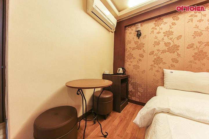 Coups Hotel Seul Esterno foto