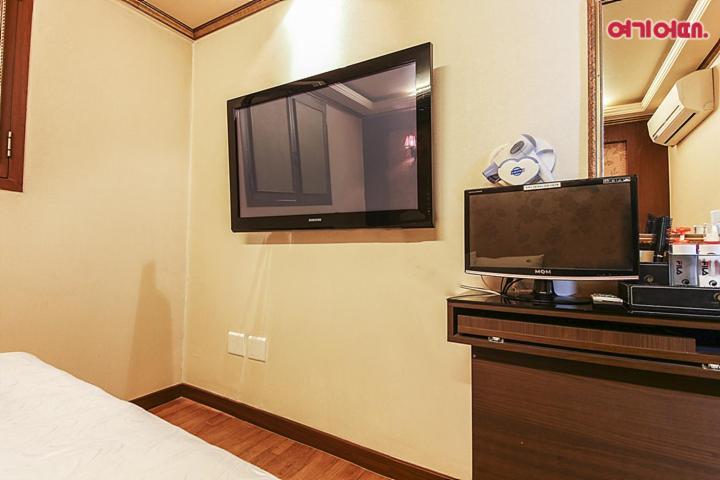 Coups Hotel Seul Esterno foto