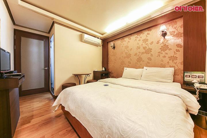 Coups Hotel Seul Esterno foto