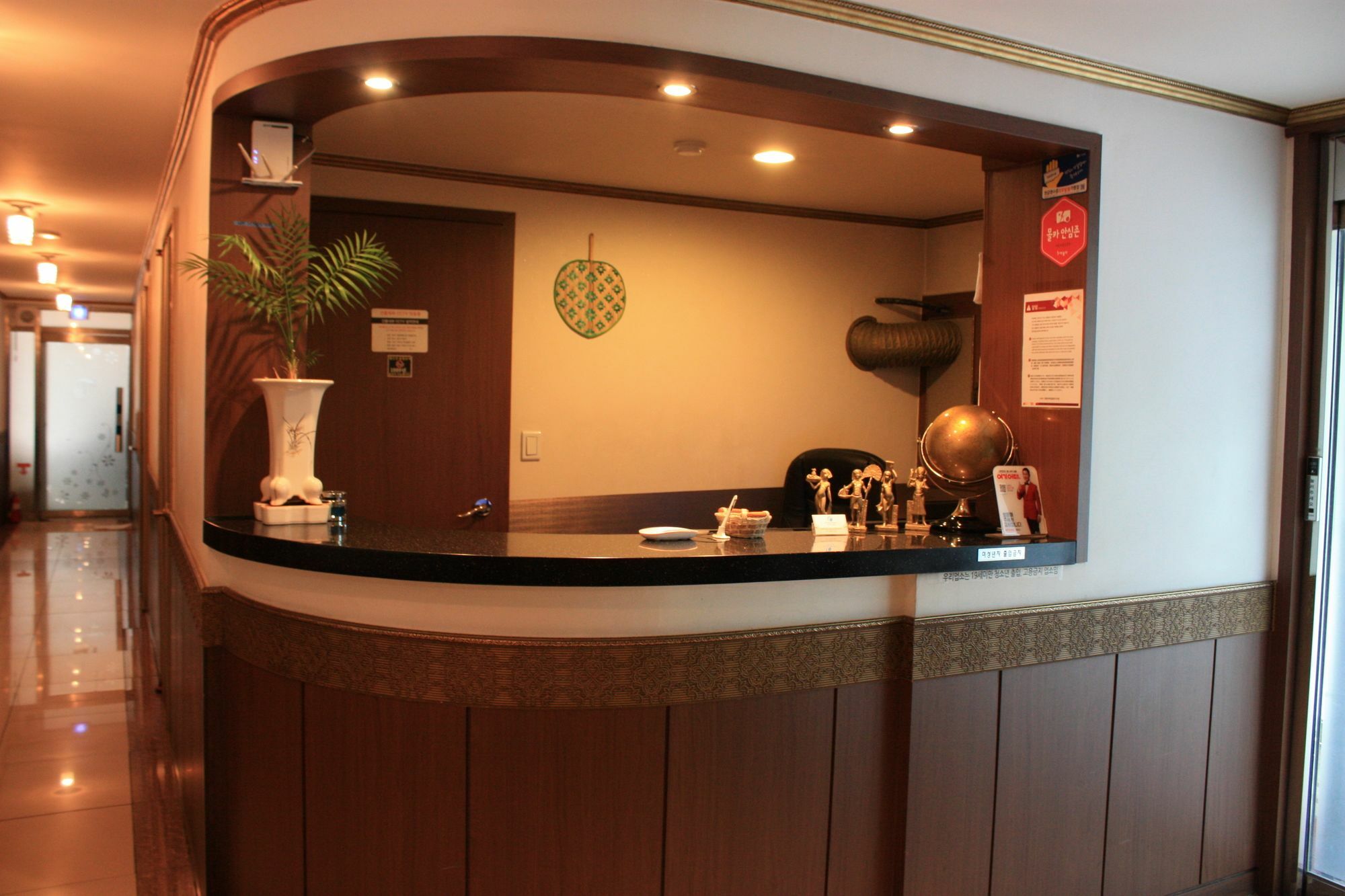Coups Hotel Seul Esterno foto